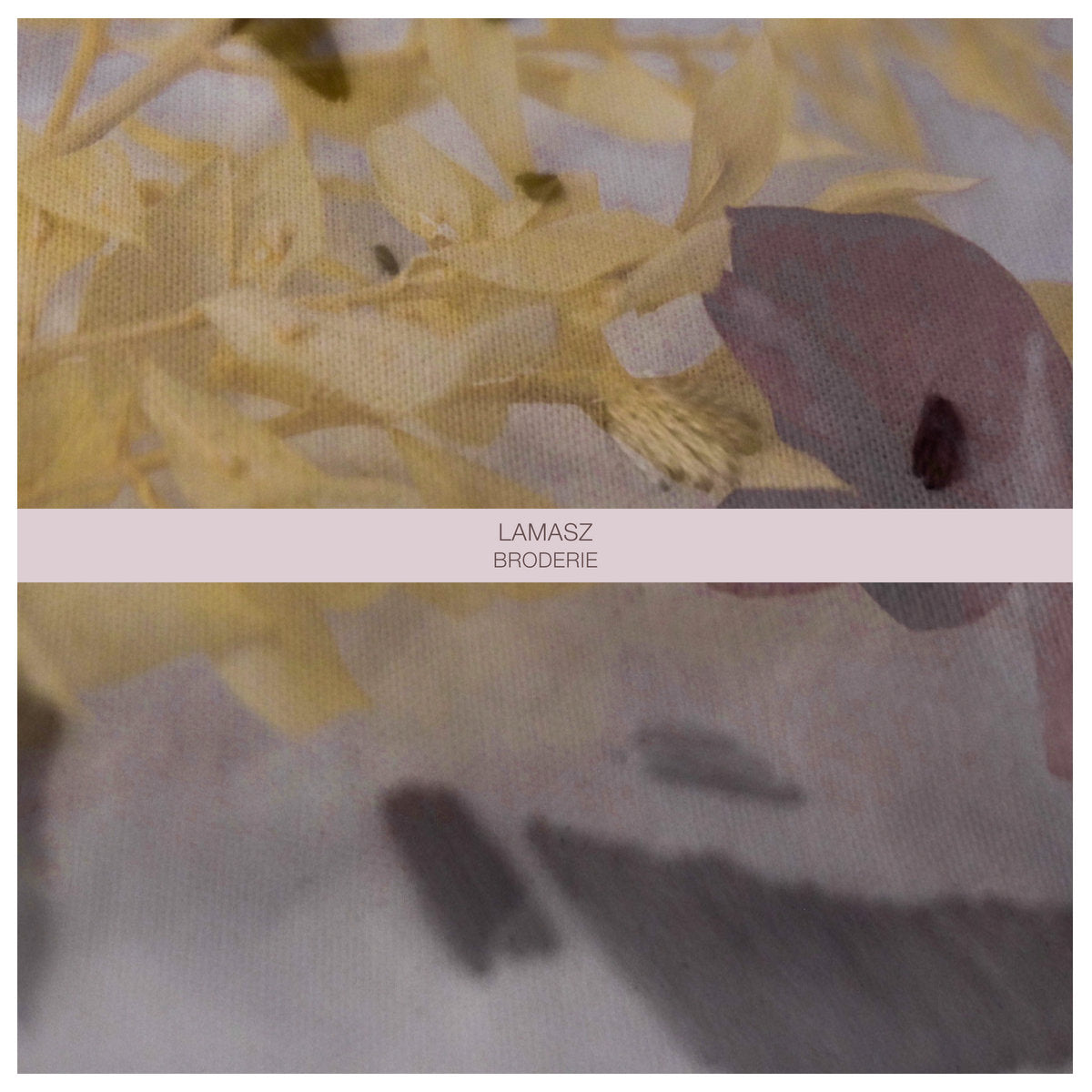 Lamasz 'Broderie' [CS] (out of print)